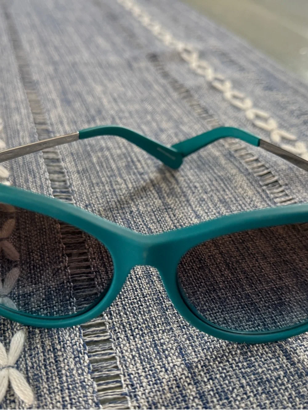 Michael Kors Cream Sunglasses Case with Teal Frame Sunglasses - (MK6014) - Picture 3 of 4